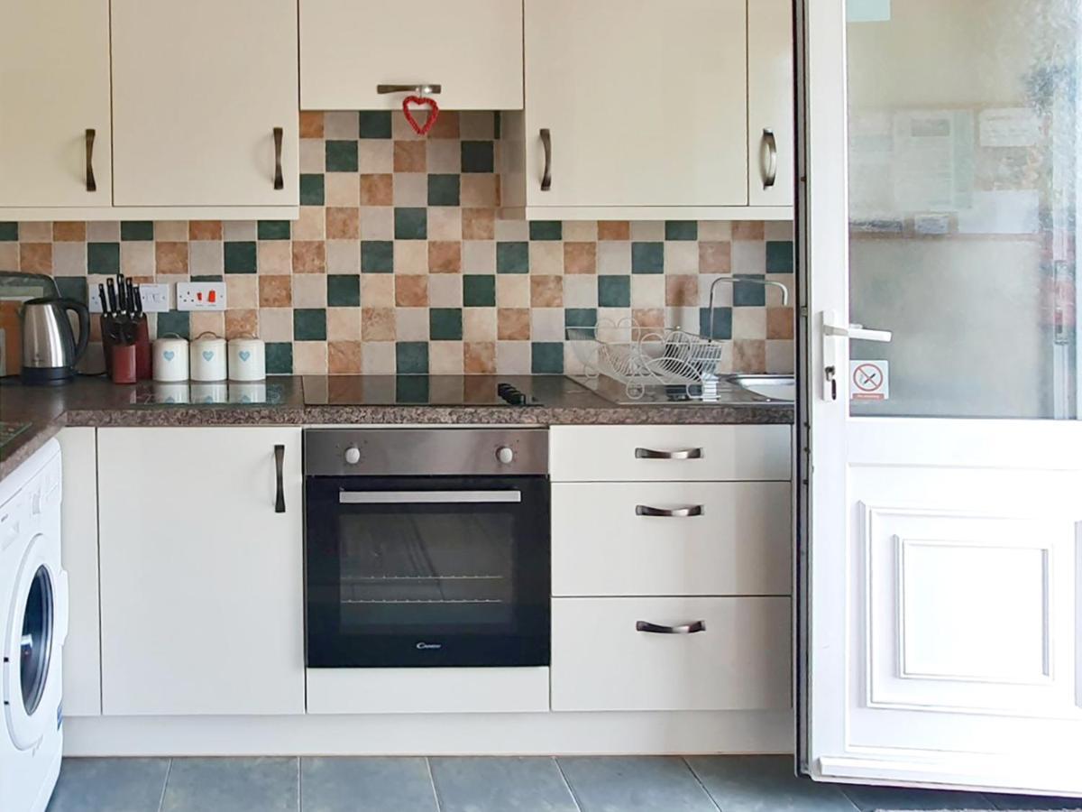Dart Haven - Cheerful Holiday Bungalow In Galmpton Экстерьер фото