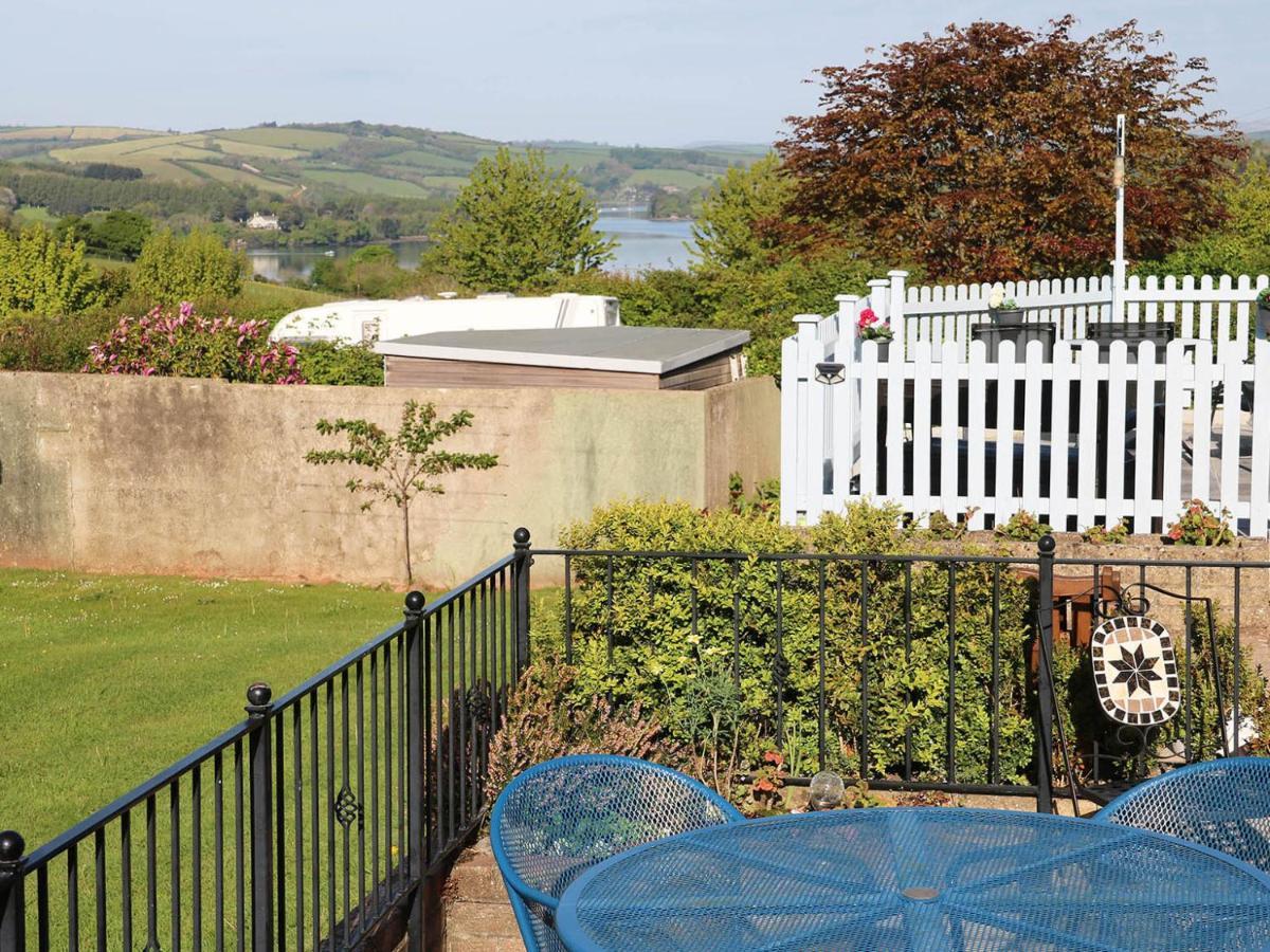 Dart Haven - Cheerful Holiday Bungalow In Galmpton Экстерьер фото