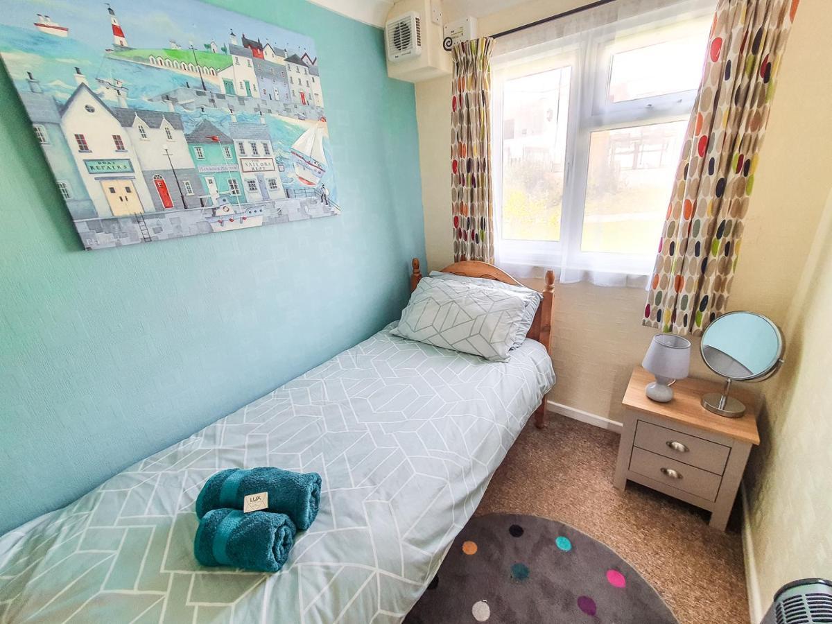Dart Haven - Cheerful Holiday Bungalow In Galmpton Экстерьер фото